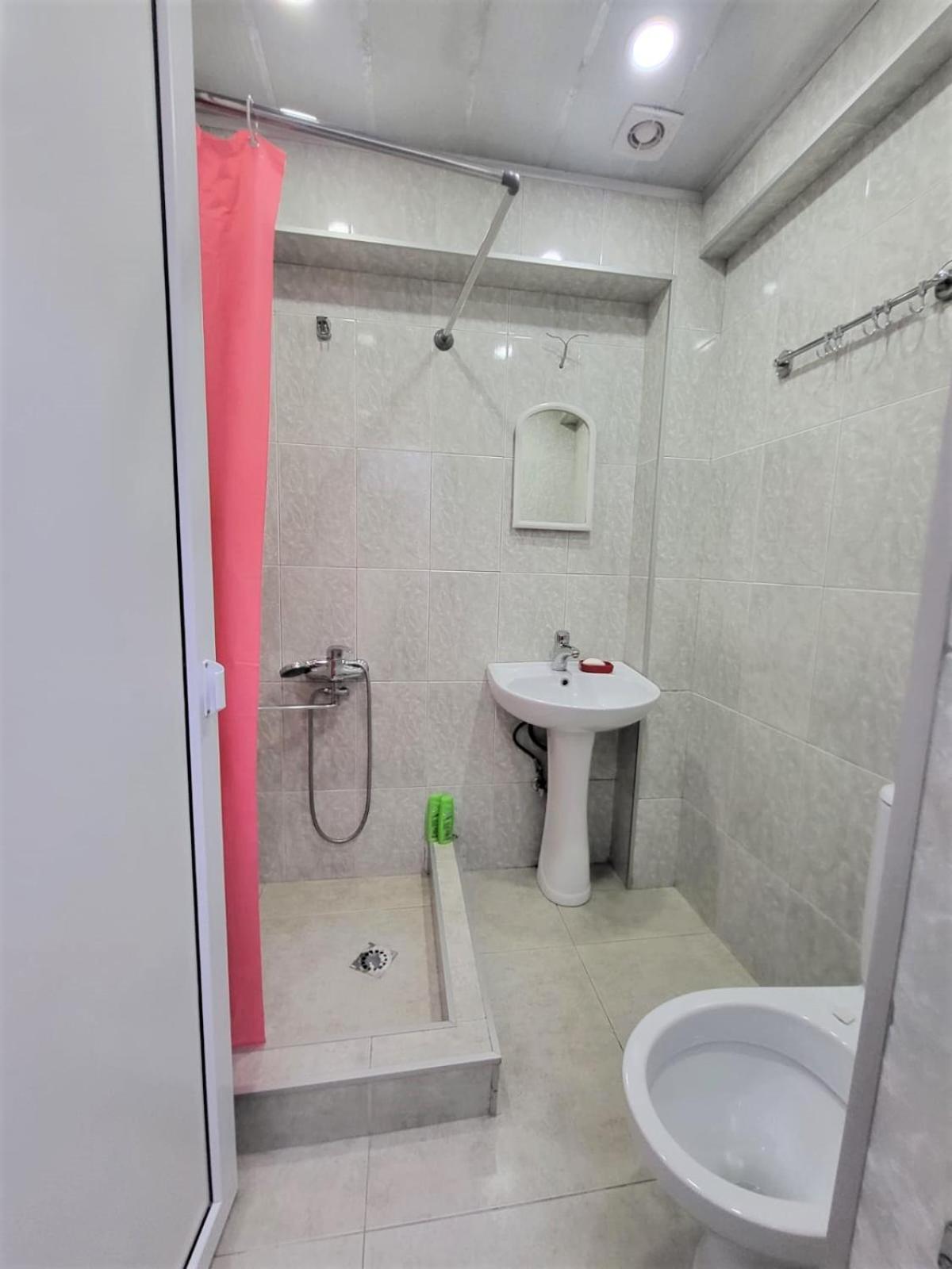 Hostel Near The Square Tbilisi Exterior photo